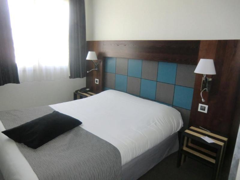 Hotel Le Neron - Logis Fontanil-Cornillon Eksteriør bilde