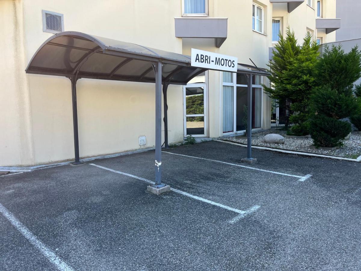 Hotel Le Neron - Logis Fontanil-Cornillon Eksteriør bilde