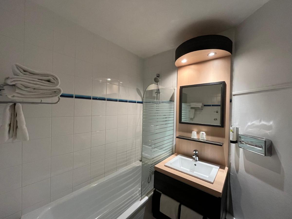 Hotel Le Neron - Logis Fontanil-Cornillon Eksteriør bilde