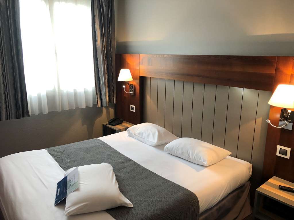 Hotel Le Neron - Logis Fontanil-Cornillon Rom bilde